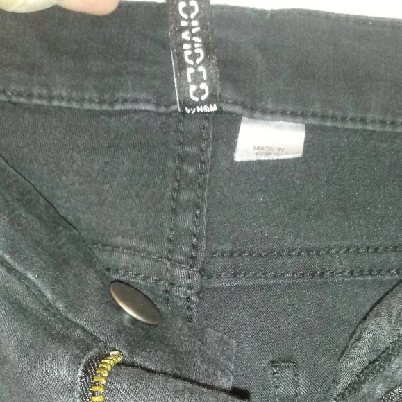 Divided by H&M Black skinny pants - Picture 2 of 8
